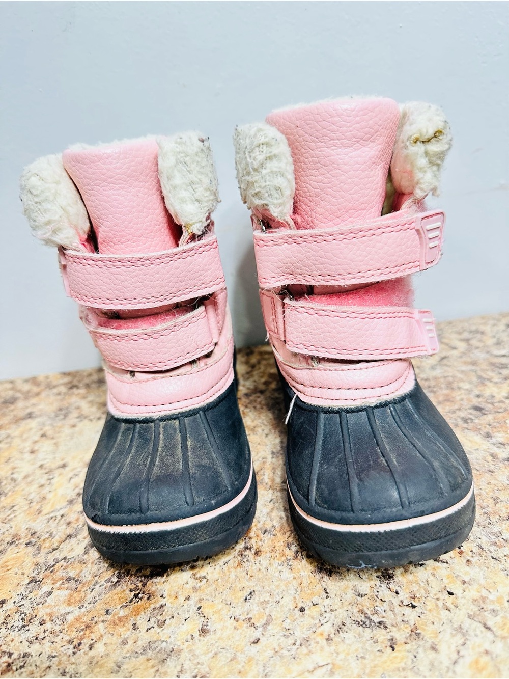 Joe Fresh Pink and Black Kids Snow Boots